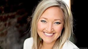 Amber Crisler's Instagram, Twitter & Facebook