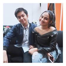 Amanda manopo merupakan putri bungsu dari pasangan ramon g. Profil Terlengkap Syifa Hadju Masa Kecil Dan Keluarga Agama Pacar Atau Kekasih Perjalanan Karier Pendidikan Akun Instagram Hingga Foto Terbarunya Dont Sad