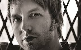 Sean Madigan's Instagram, Twitter & Facebook