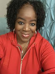 🐆 Leopard print trim makes this plum dress extra sassy!🐆