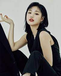 The group officially made their debut on may 2, 2018. Pin En Soojin