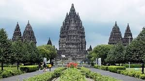 The inside of her ears are light blue, and she initially wears an ancient knit. Wisata Candi Prambanan Yang Megah Dan Indah Beritamanado Com Berita Terkini Manado Sulawesi Utara