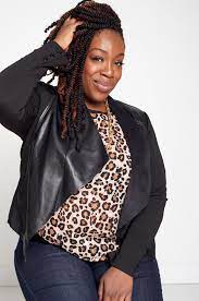 When i showed up for my appointment i was early and asked if i could see the upstairs spa area, apparently that wasn't in the receptionists daily plan so i didn't get to see it. Uptown Minneapolis Hair Salon