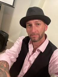 New here be gentle( maybe)