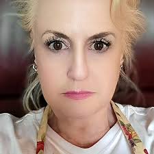 Machinist humor and photogenic discussion