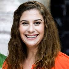 Anita Toth's Instagram, Twitter & Facebook