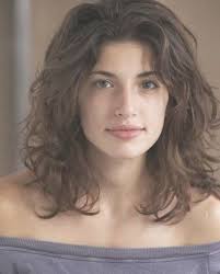 Know About The Perfect Haircuts For Wavy Curly Hair Best Curly Hairstyles Besthai In 2020 Wavy Hairstyles Medium Above Shoulder Length Hair Medium Length Wavy Hair