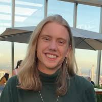 Laura Grimshaw's followers