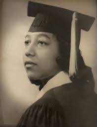 Lessie Tanner's Instagram, Twitter & Facebook