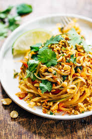 Rainbow Vegetarian Pad Thai With Peanuts And Basil Pinch Of Yum Recipe Vegetarian Pad Thai Fast Easy Meals Diy Food Recipes