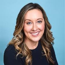 Danielle Heller's Instagram, Twitter & Facebook