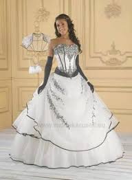 Hol dir jetzt das perfekte maxikleid bei asos. Die 22 Besten Ideen Zu Hochzeitskleid Schwarz Weiss Hochzeitskleid Schwarz Weiss Hochzeitskleid Hochzeit