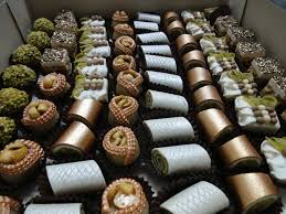Pin By Sondes Rouissi On Hlou Tounsi Little Cakes Food Sweets