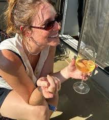 Jillian Lake's Instagram, Twitter & Facebook