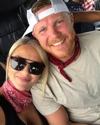 Melissa Anne Stiltner (@melissaastiltner) • Fotky a videa na Instagramu