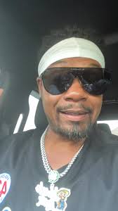 angelayee just got her hands