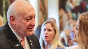 Latter-day Saint Youth Visit Missouri Government Leaders