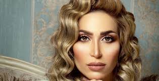 الدكتورة خلود تكشف ملامح توأمها عبر فيديو كليب Nose Ring Fashion