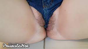 Novinha Bucetuda Se Exibindo De Micro Short - Pornhub.com