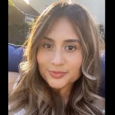 Angie Bedoya's Instagram, Twitter & Facebook