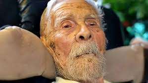 Vanessa Thanos's Instagram, Twitter & Facebook