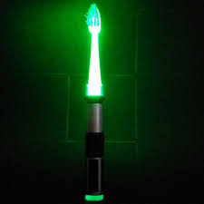 Star Wars Lightsaber Light Up Toothbrush By Gum Petagadget Star Wars Bathroom Star Wars Light Saber Brushing Teeth