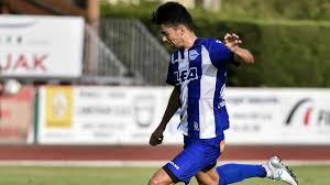 Facebook gives people the power. La Liga Father V S Son Zinedine Zidane To Face His Eldest Enzo As Real Madrid Take On Alaves