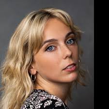 Becky Lindsay's Instagram, Twitter & Facebook