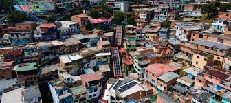 Agencia de tour por la Comuna 13 en Medellín se pronuncia por accidente de  turista puertorriqueño: 'Nuestro personal le advirtió'