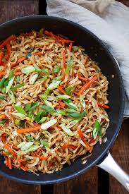 Gebratene Asia Nudeln 20 Minuten Kochkarussell Rezept Rezepte Asia Nudeln Bratnudeln