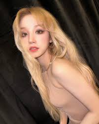 ☆(여자)아이들 우기, 이렇게 섹시했나…S라인 누드톤 드레스 < 연예일반 < 연예 < 기사본문 - 한국아이닷컴