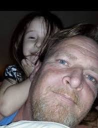 David Nipper's Instagram, Twitter & Facebook