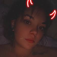 This Apple Crisp Cheese Danish recipe is a creamy cheesecake filling with a  lots of oat and cinnamon topping piled