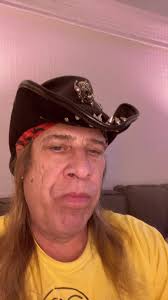 HAPPY BIRTHDAY TO BRANDON👍👍