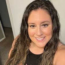 Melissa Tignor's Instagram, Twitter & Facebook