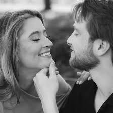 Julia Snider and Patrick Connolly's Wedding Website