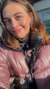 Melissa Knobloch's Instagram, Twitter & Facebook