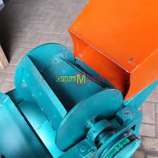 Mesin pencacah rumput ada 4 bagian pokok yaitu kerangka mesin, box cutting, pisau pemotong, dan mesin pemutar. Mesin Pencacah Rumput Serbaguna Toko Mesin Ukm Graha Mesin