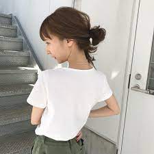 ミディアムヘアのお団子アレンジまとめ 高めも低めもしっかりまとまる folk ミディアム ヘア 黒髪 お団子 ミディアムヘア