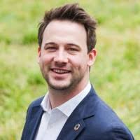 1000+ "Warren" profiles