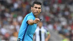 O árbitro de leiria terá como assistentes paulo soares e paulo brás, enquanto. Arbitro Fabio Verissimo Infetado Com Covid 19 Arbitragem Jornal Record