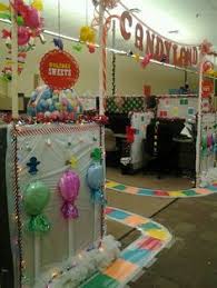 Enter paper christmas decorations , a christmas miracle if there ever was one. Christmas Themed Cubicle Decorations Images Bsyf Peedkit Biz