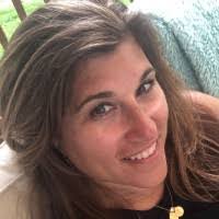 Tess Wright's Instagram, Twitter & Facebook