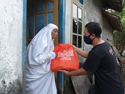 Arti hidup, artikel islam, inspirasi hidup, islam, kehidupan, kisah, motivasi. Indahnya Berbagi Meski Ramadan Di Tengah Pandemi Media Center Sembada