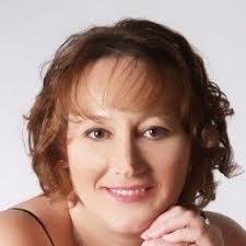 Jerri Dean's Instagram, Twitter & Facebook