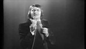 Pasó con marisol, con rocío durcal y con joan manuel serrat (penélope) entre otros. Sabias Que La Cancion Libre De Nino Bravo Esta Basada En Un Hecho Real