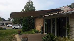 When There Is Not Adequate Space Above The Back Door To Mount A Retractable Awning A Roof Mounted Application Is Required Retractable Awning Awning Awning Roof