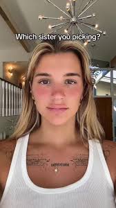 We all look different lol, #reels #funny #challenge # #comedyreels #fbreels  #viralreels #facebookreels #comedy #funnyreels #LikeShareFollow