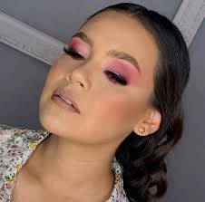 Larissa Chacón (cristallarycg)