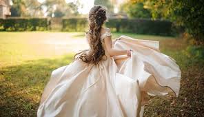 You might need some hair extensions to add the volume and make the braid look truly stunning. Wedding Hairstyles Extensions A Bride S Best Friend